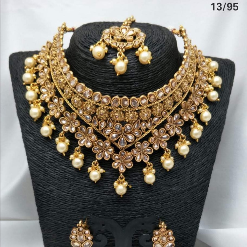 Pure kundan set
